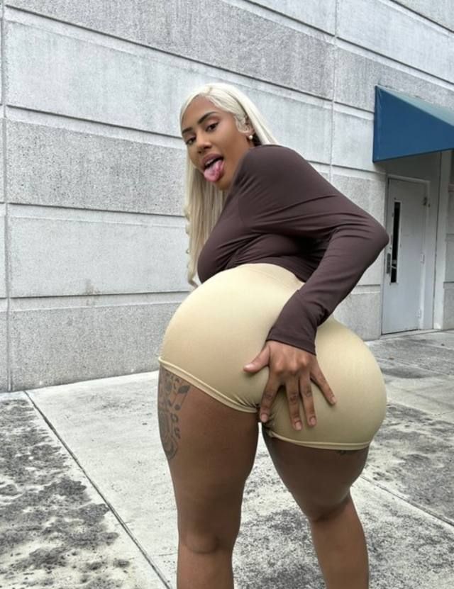 I’m available for both in call and out call - Image 3